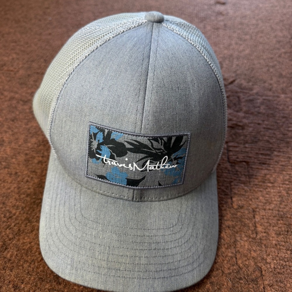 TravisMathew Mens Flexfit Trucker Hat Grey Floral Patch Mesh‎ Back Cap L-XL